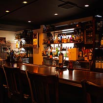 博多駅前　トニーズバー店内